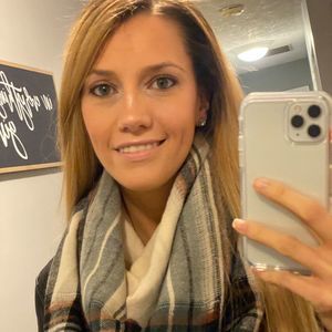 Meet your Posher, Nikki